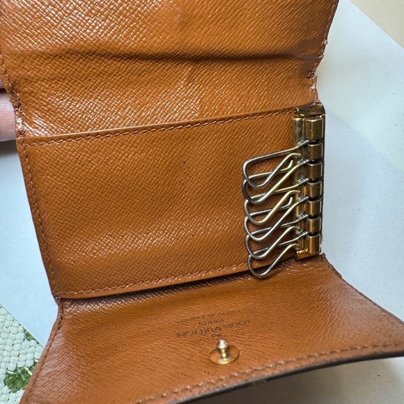 Louis Vuitton Monogram Brown Saraha wallet and key holder - Picture 4 of 14